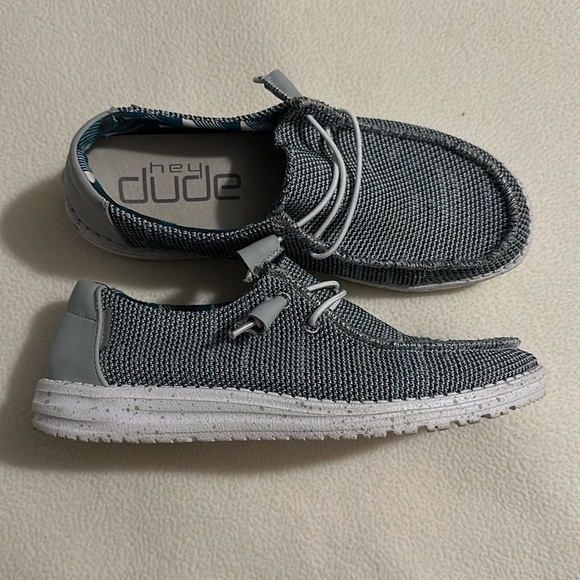 Hey Dude Wendy - Picture 1 of 5